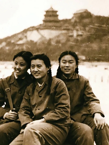 我与发小3.jpg